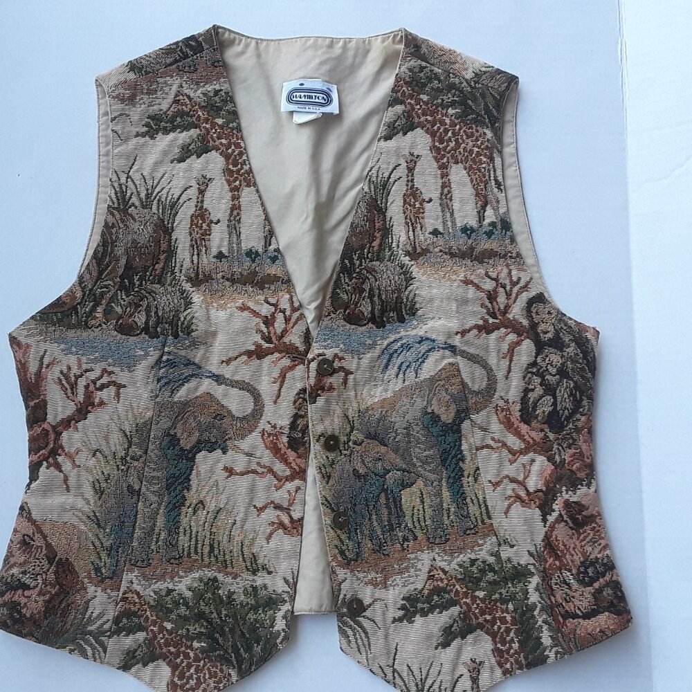Hamilton canvas button-front vest with wildlife print, size L